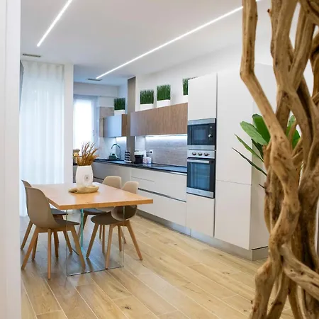 Apartment Magic *